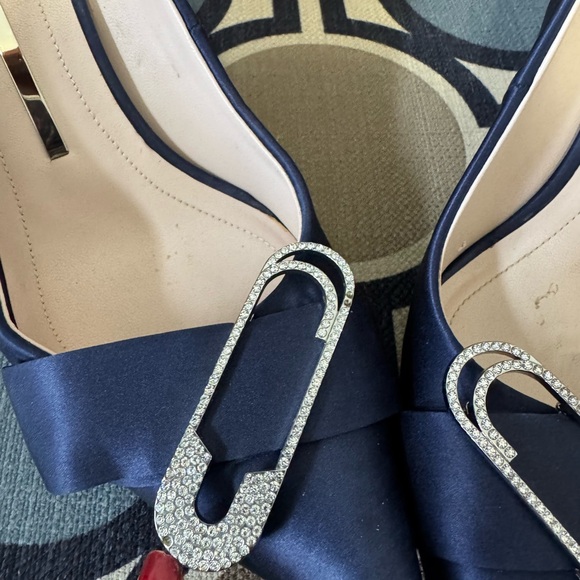 EUC | Sticcato | Elegant Blue Satin Pumps - Picture 10 of 13